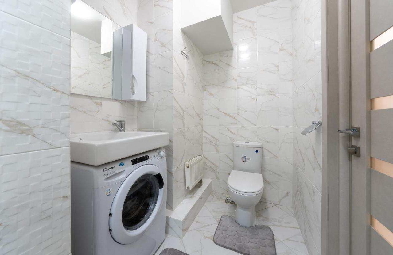 Apartments Riviera,20 Минут От Центра Kijów Zewnętrze zdjęcie